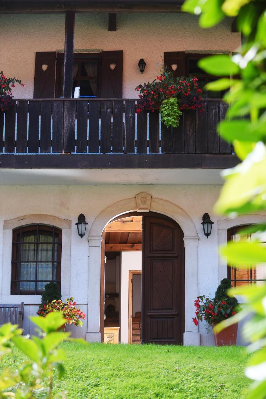 Domacija Seruga Countryside Hotel โนโวเมสโต ภายนอก รูปภาพ